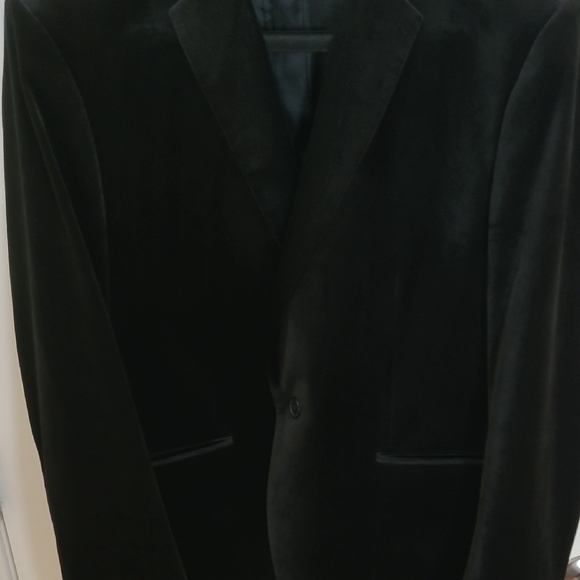 Men's Black Velvet Blazer By GEUSS - Picture 2 of 10